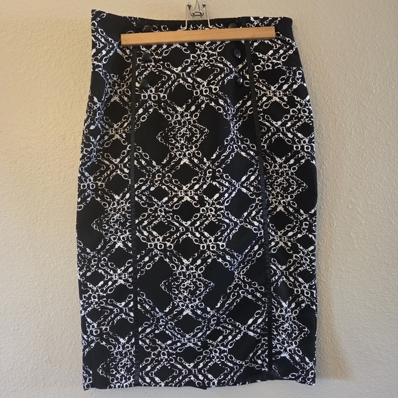 Worthington Dresses & Skirts - Worthington Black and White Chain Pattern Pencil Skirt Buisness Casual